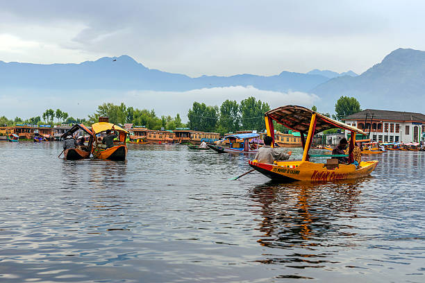 Dal Lake - The Jewel in Srinagar's Crown